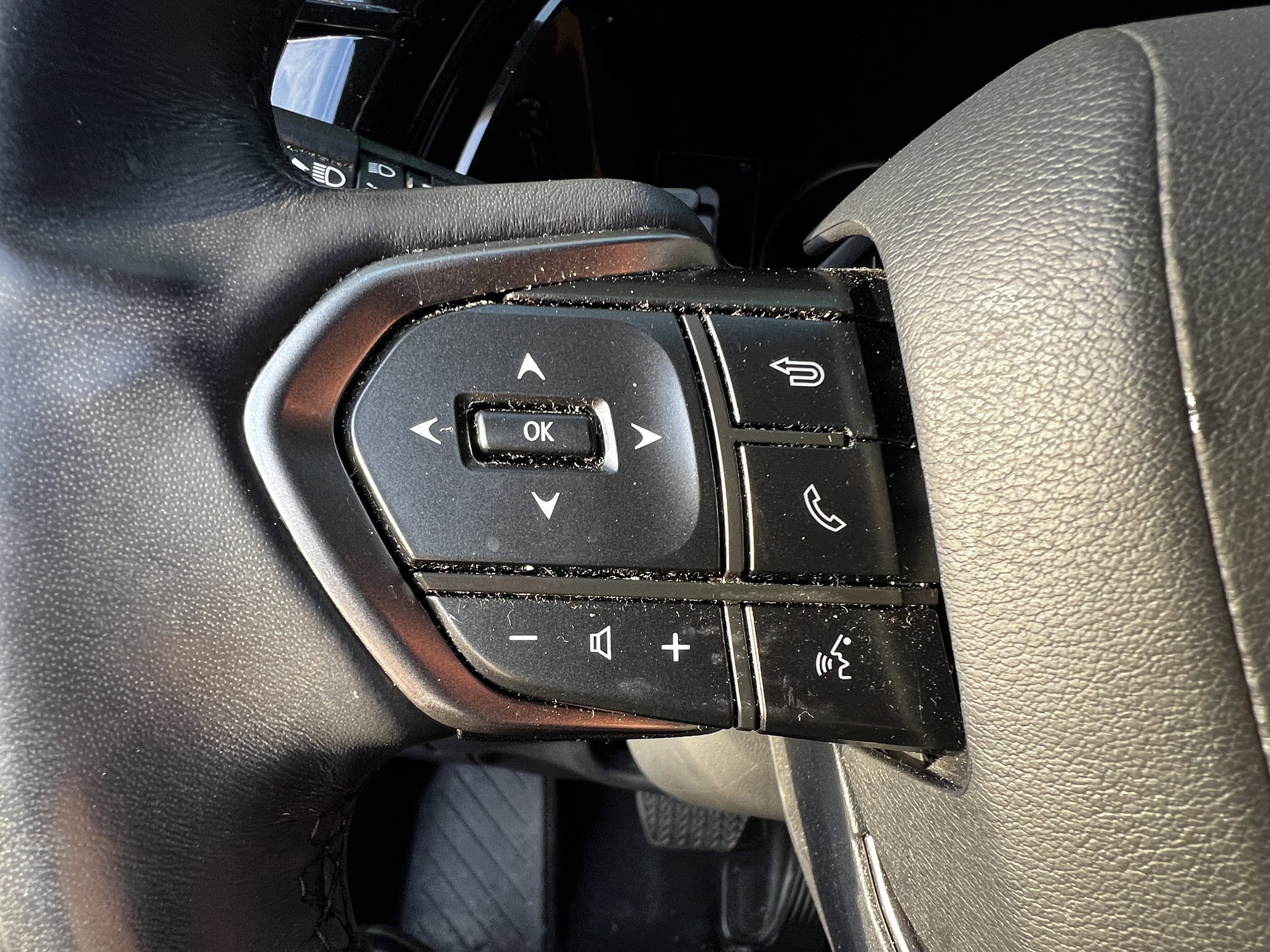 Used 2024 Lexus RX 350 Premium w/ Accessory Package (Z1) FWD image 18