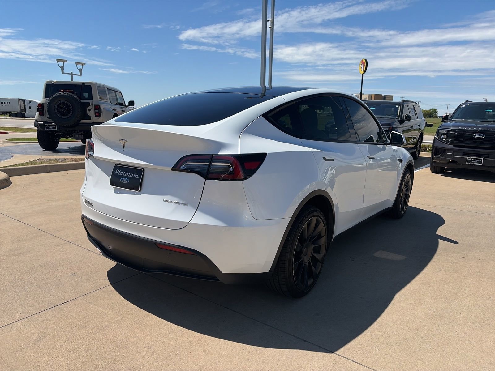 Used 2023 Tesla Model Y Long Range image 5