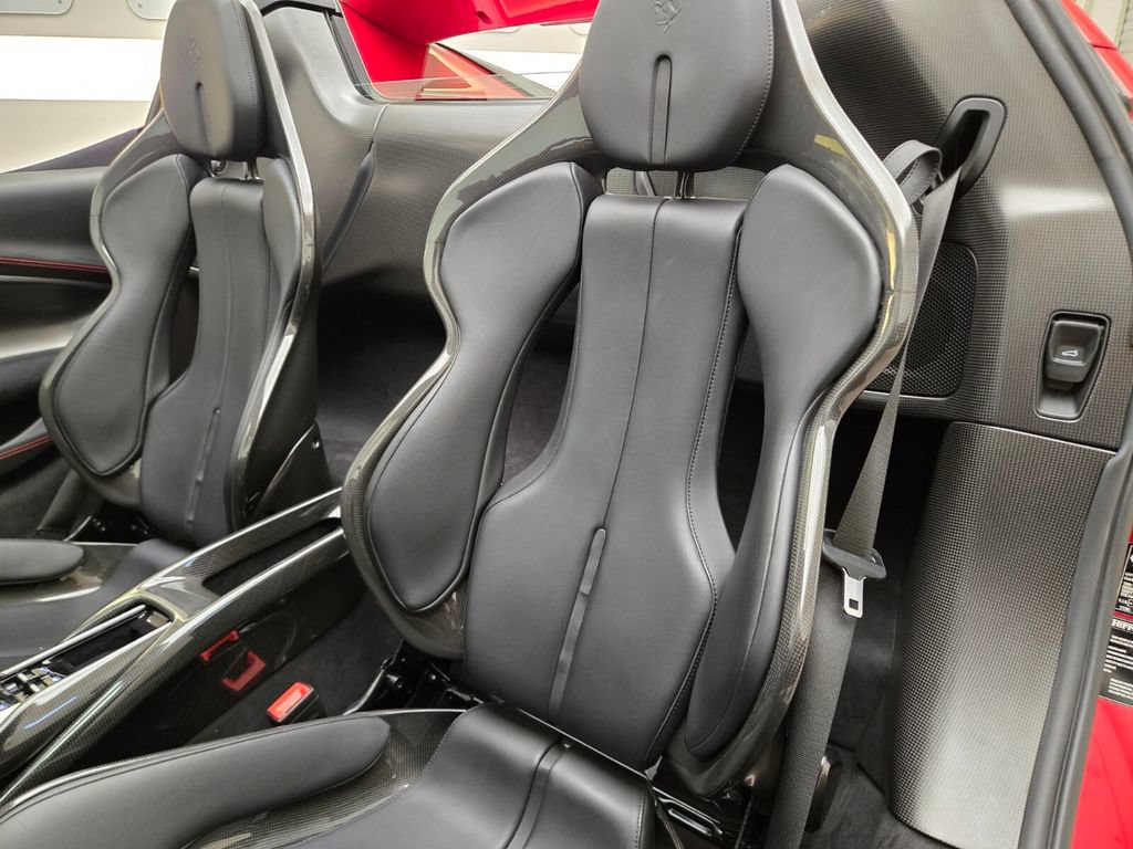 Used 2023 Ferrari 296 GTS RWD image 31