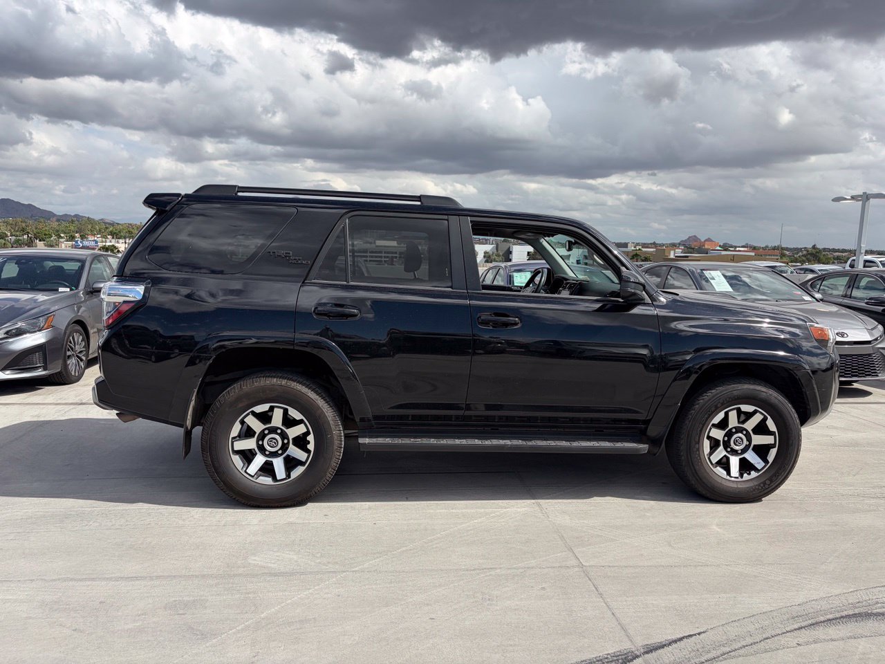 Used 2020 Toyota 4Runner TRD Off-Road AWD/4WD image 2