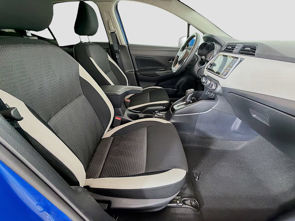 Used 2021 Nissan Versa SV FWD image 19