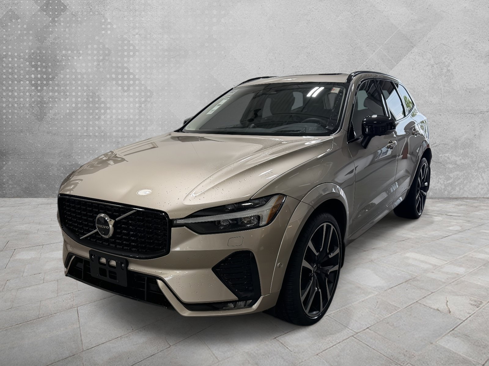 Used 2023 Volvo XC60 B6 Ultimate w/ Climate Package AWD/4WD image 3