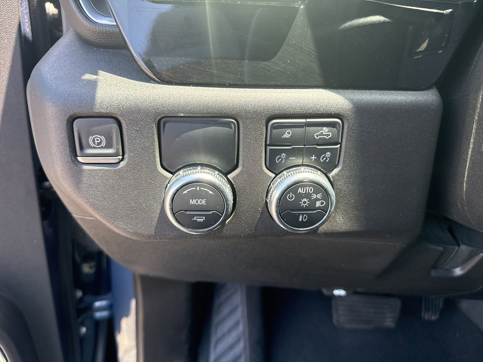 Used 2024 GMC Sierra 1500 SLT RWD image 26