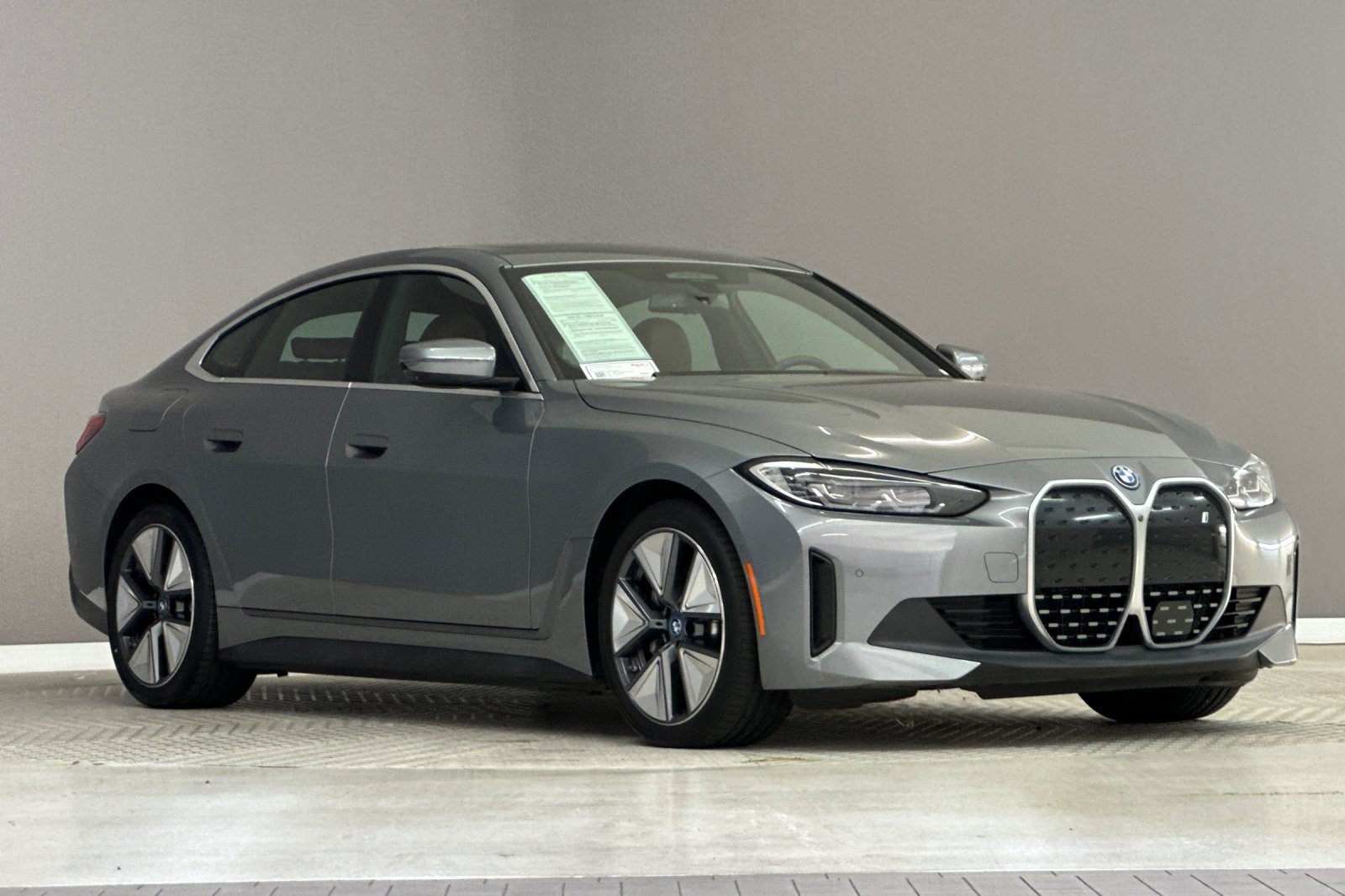 Certified 2024 BMW i4 eDrive40 w/ Premium Package RWD image 6