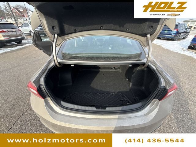 Used 2022 Chevrolet Malibu RS image 27