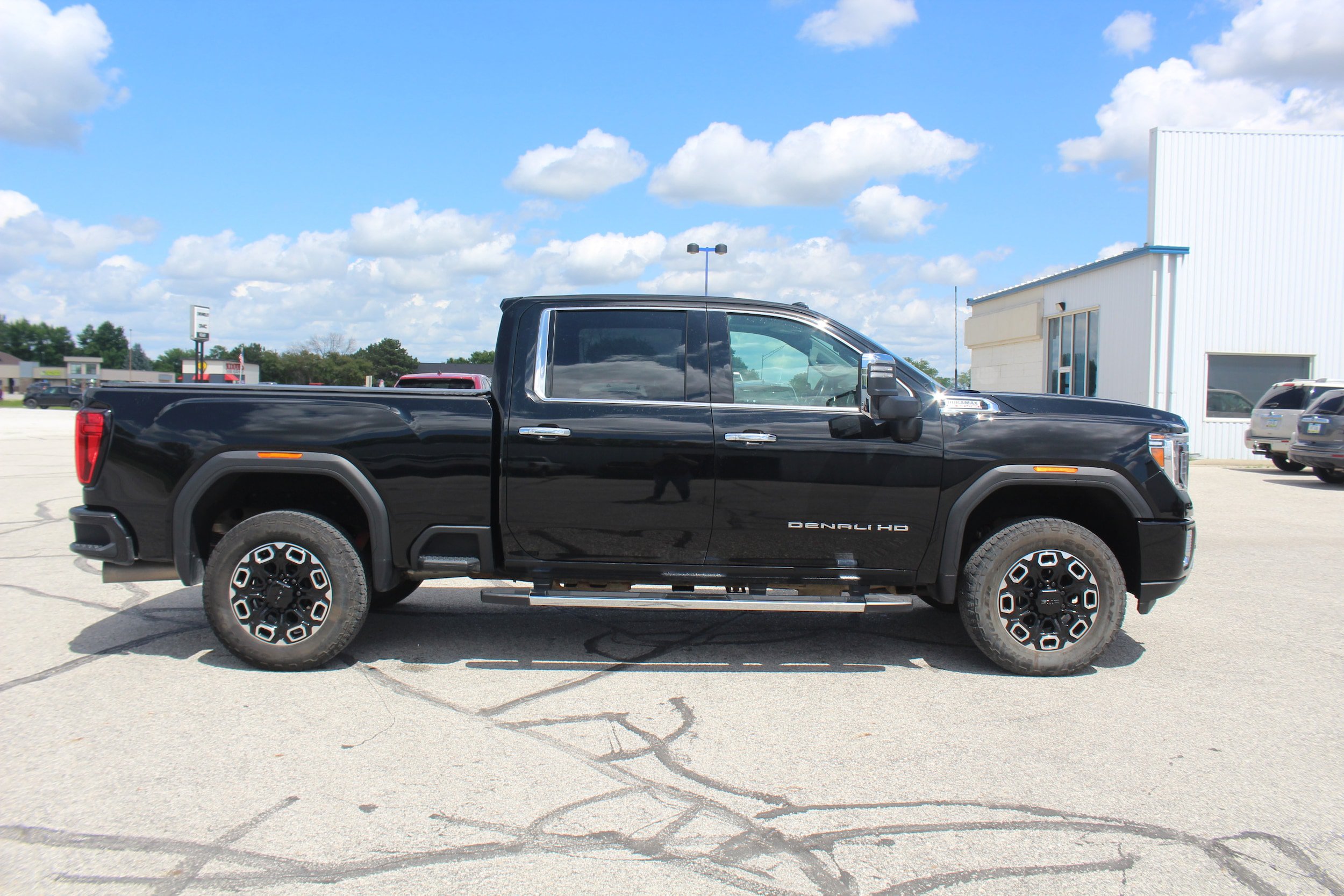 Used 2022 GMC Sierra 2500 Denali w/ Denali Ultimate Package AWD/4WD image 6