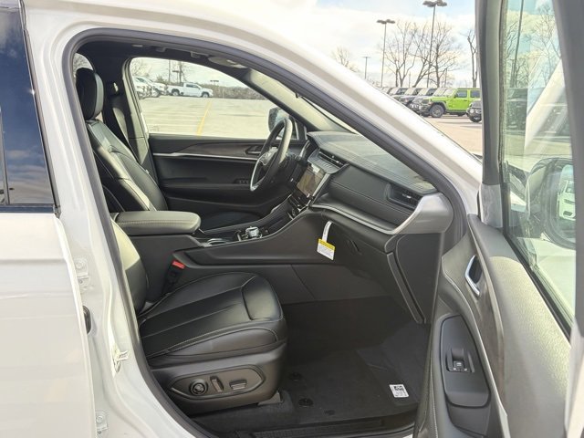 New 2026 Jeep Grand Cherokee Limited image 28