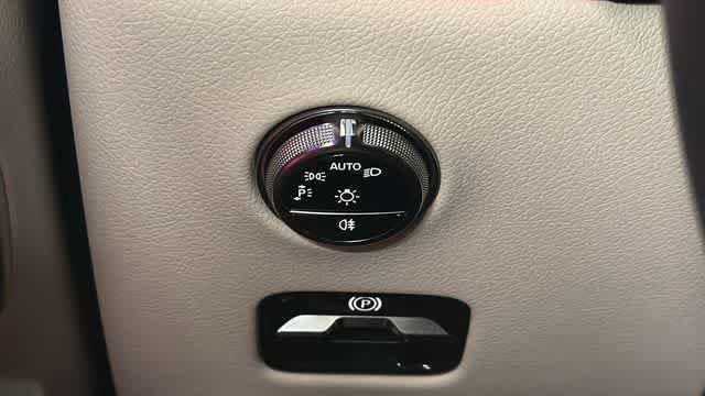 Used 2026 Mercedes-Benz GLC 300 4MATIC image 16