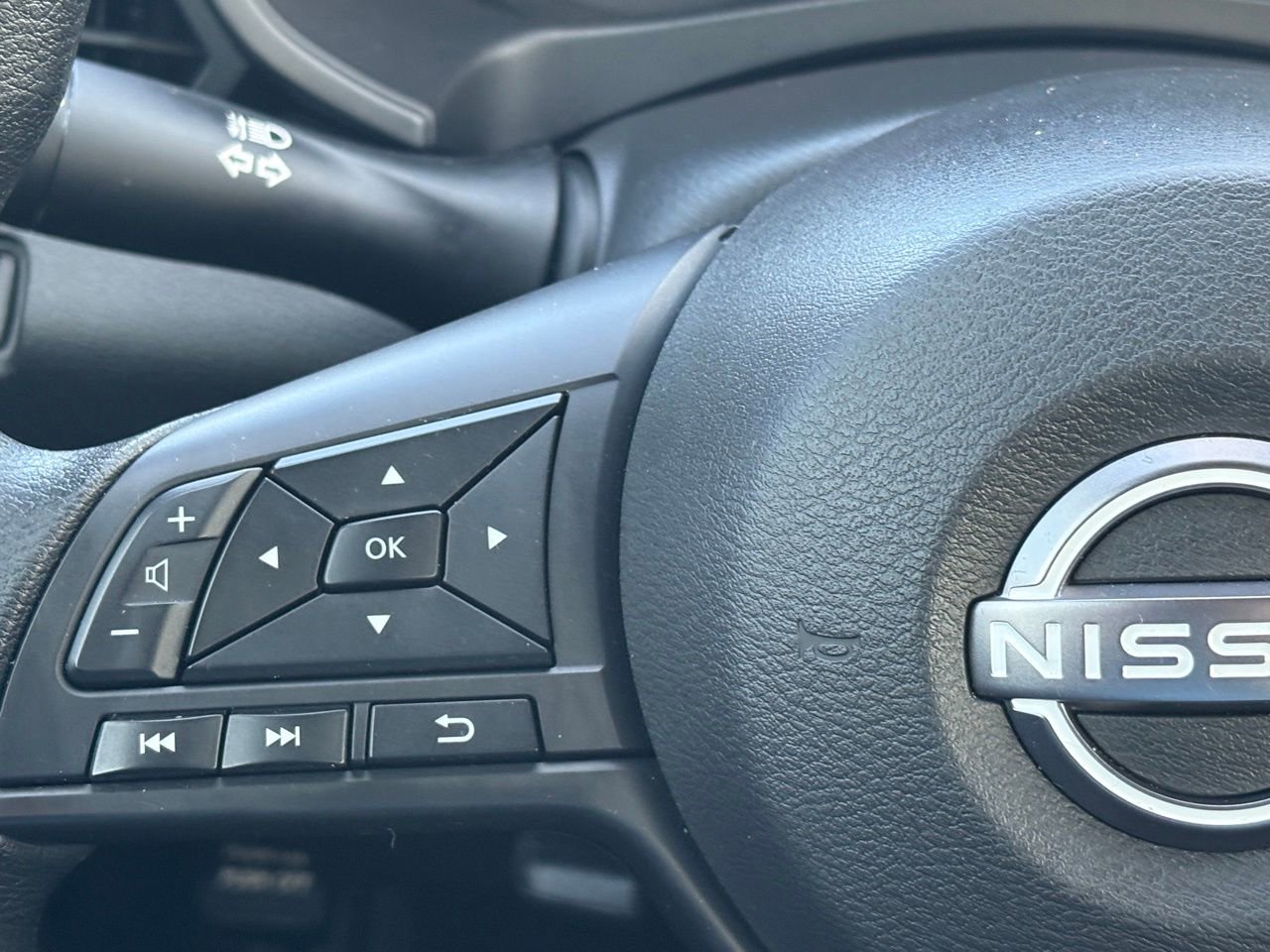 Used 2025 Nissan Altima 2.5 S image 18