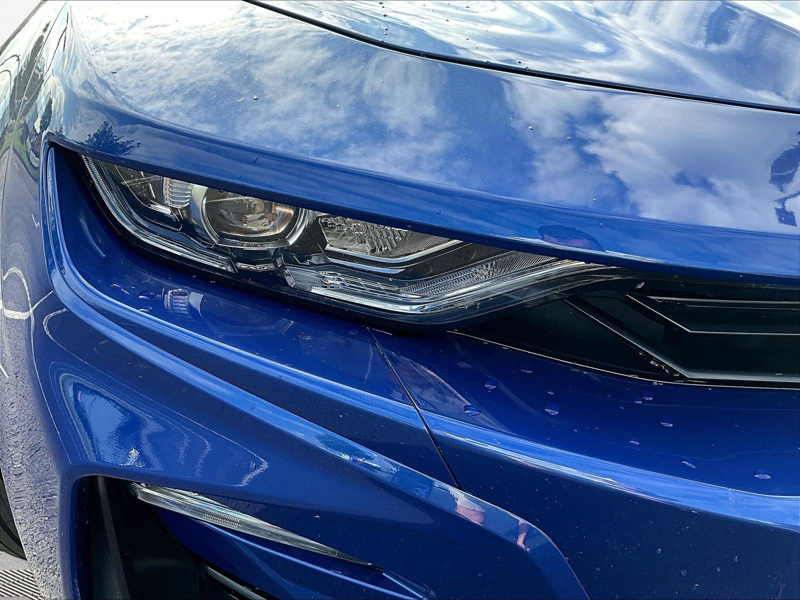 Used 2020 Chevrolet Camaro SS RWD image 27