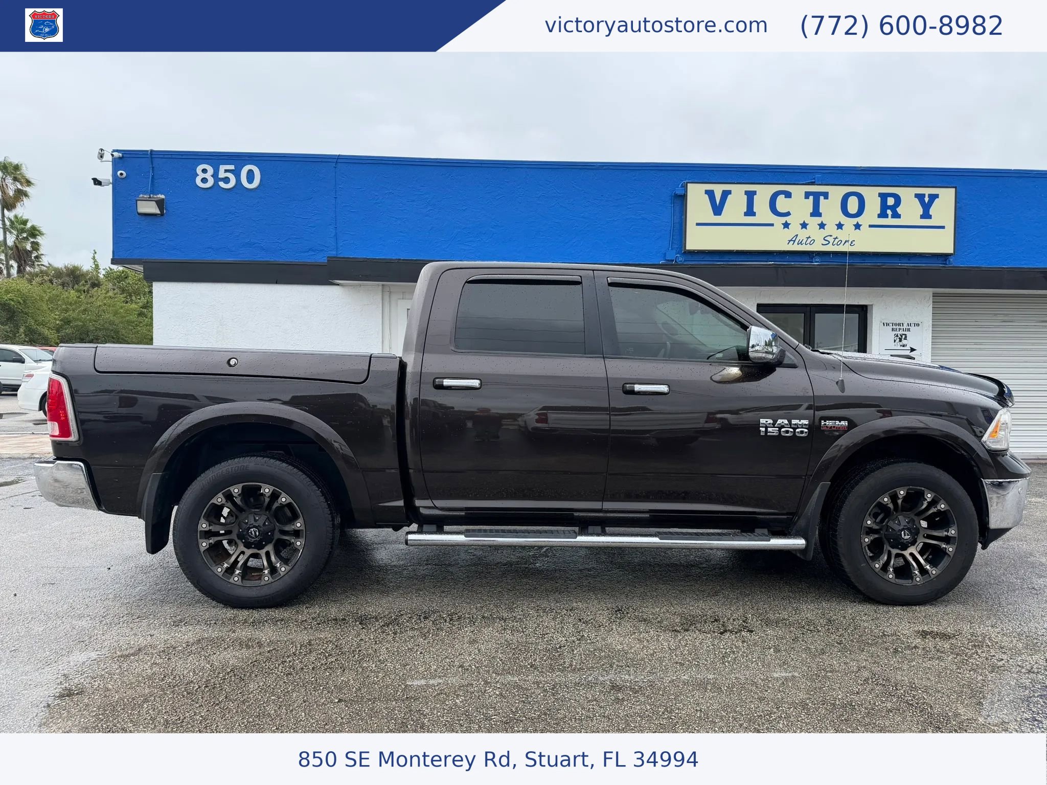 Used 2017 RAM 1500 Laramie w/ Convenience Group AWD/4WD image 2