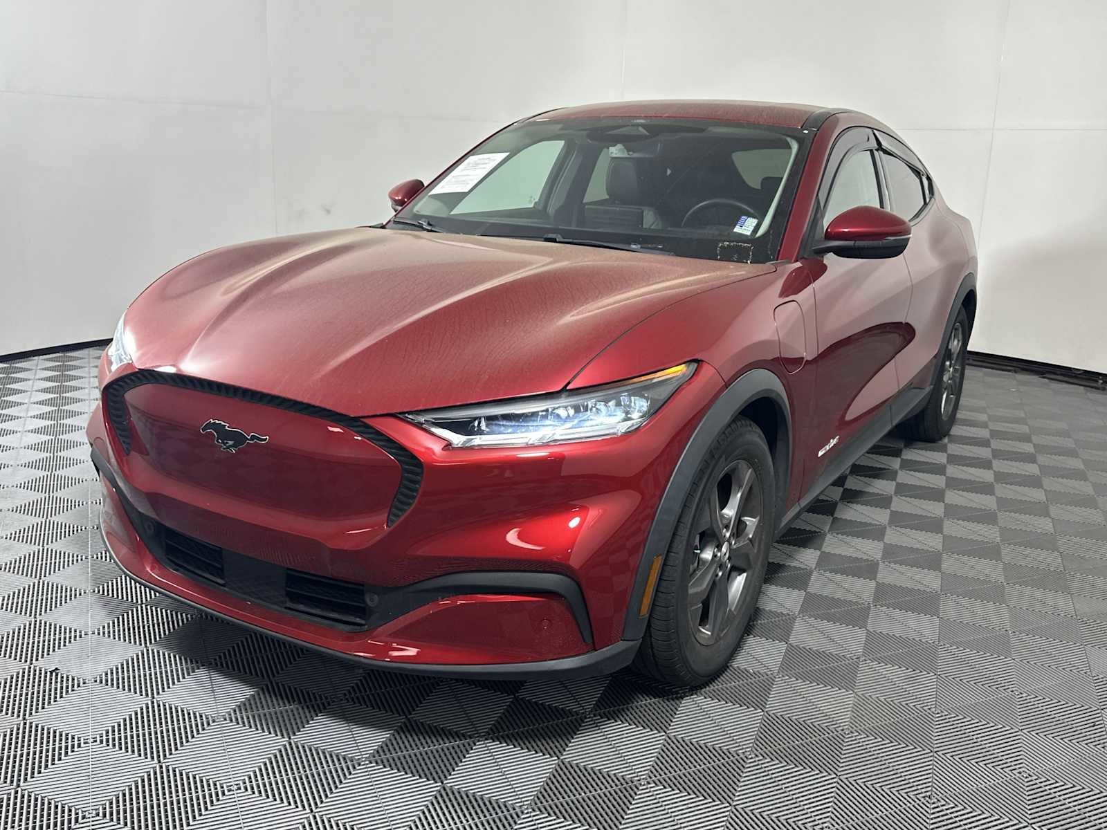 Used 2021 Ford Mustang Mach-E Select image 3