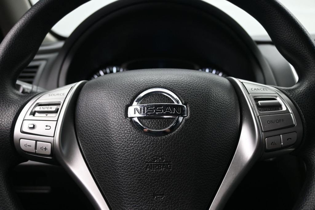 Used 2016 Nissan Altima 2.5 S w/ Power Driver Seat Package FWD image 12
