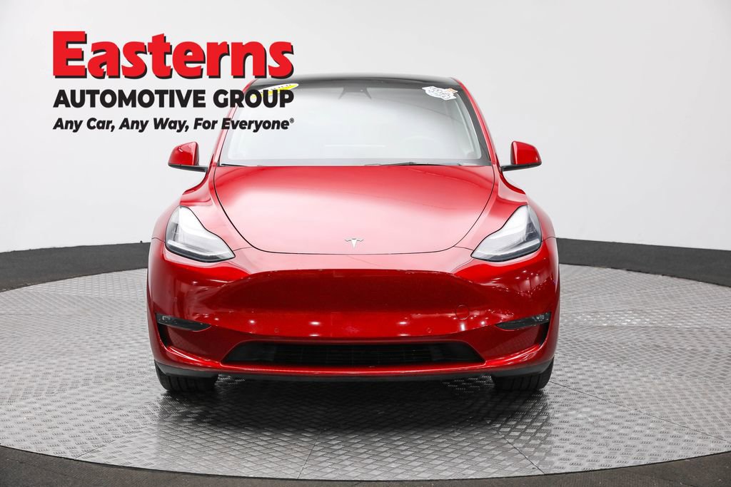 Used 2021 Tesla Model Y Standard Range image 2