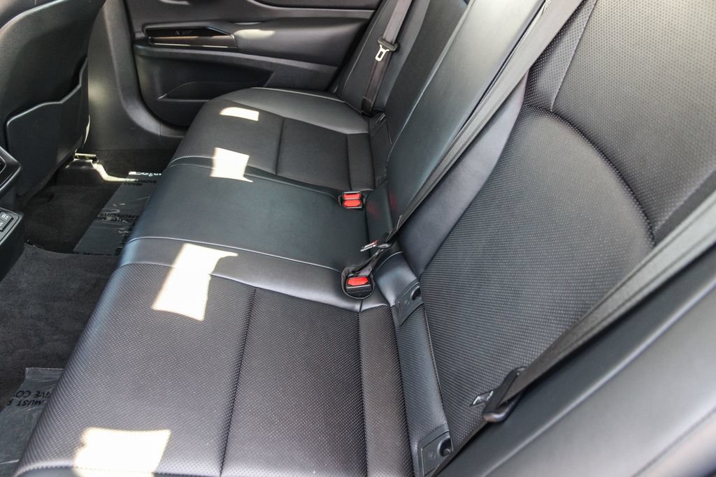Used 2019 Lexus ES 300h w/ Premium Package FWD image 19
