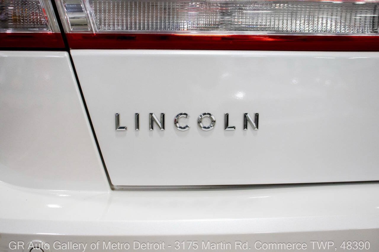 Used 2012 Lincoln MKZ FWD image 38