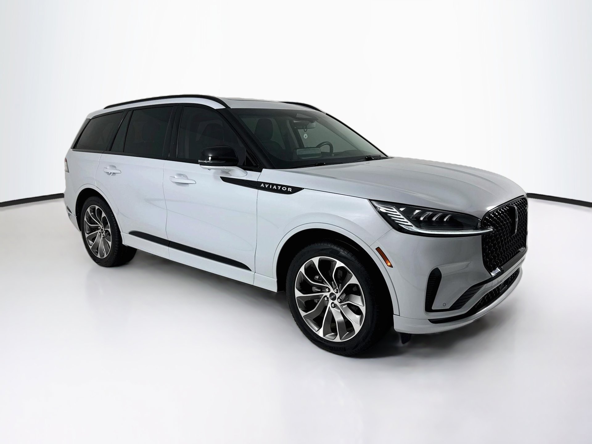 Used 2025 Lincoln Aviator AWD w/ Jet Appearance Package