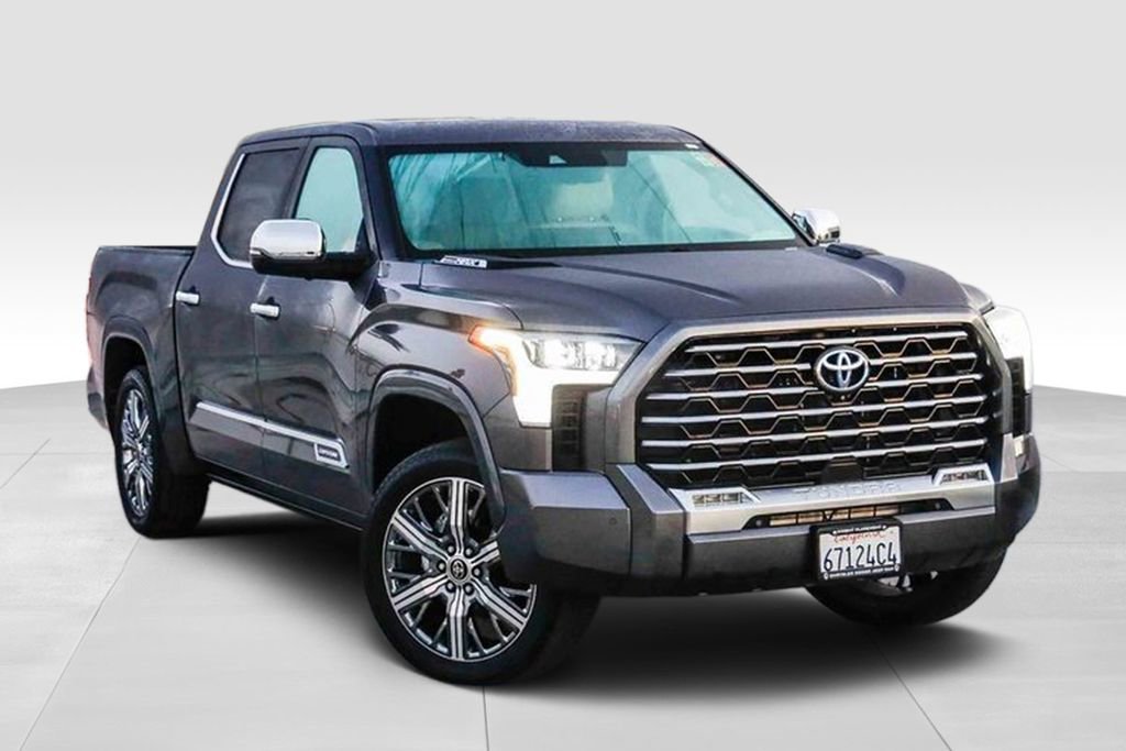 Used 2023 Toyota Tundra Capstone AWD/4WD video 2