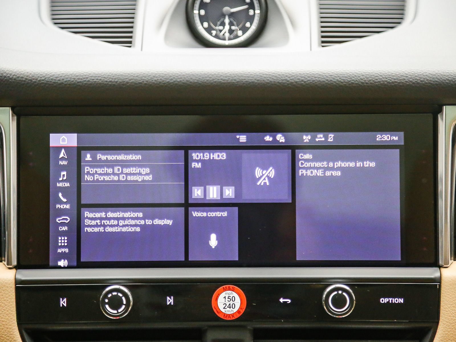 Certified 2026 Porsche Macan AWD/4WD image 18