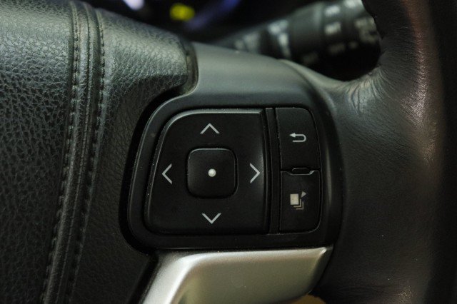 Used 2014 Toyota Highlander Limited FWD image 12
