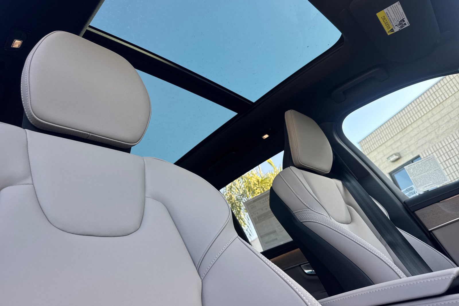 New 2026 Volvo XC90 B6 Plus image 16