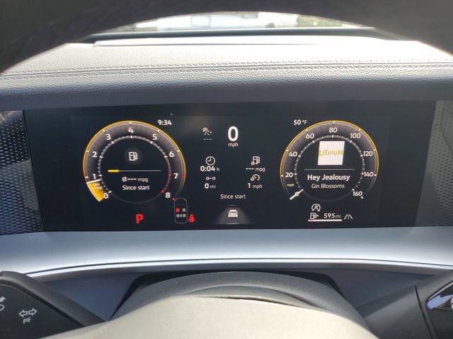 New 2026 Volkswagen Tiguan SE R-Line image 24