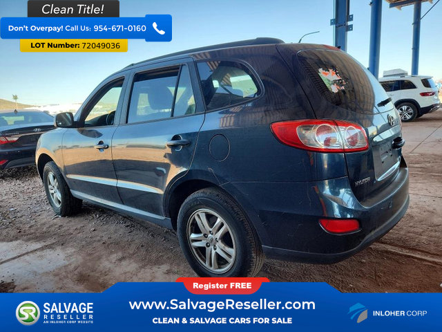 Used 2010 Hyundai Santa Fe GLS FWD image 3