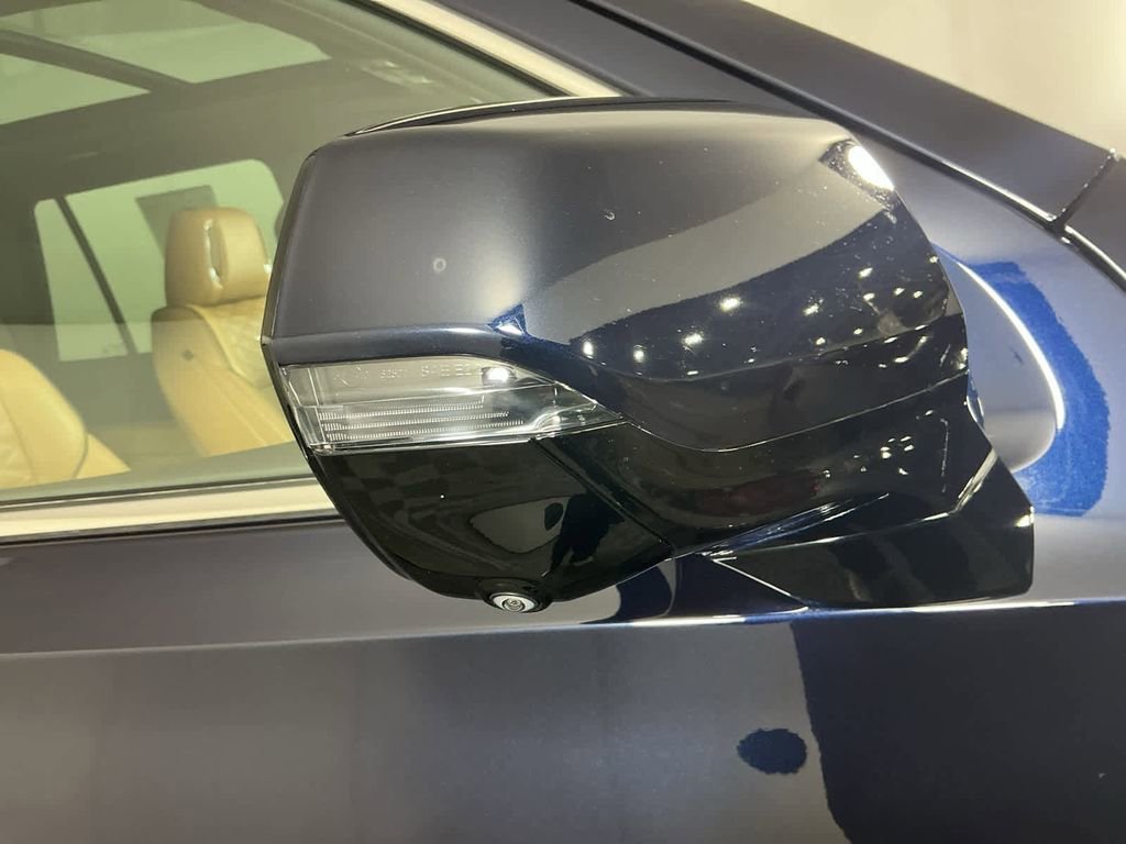 Used 2022 Cadillac Escalade Premium Luxury image 7