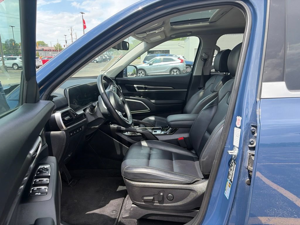 Used 2025 Kia Telluride S AWD/4WD image 21
