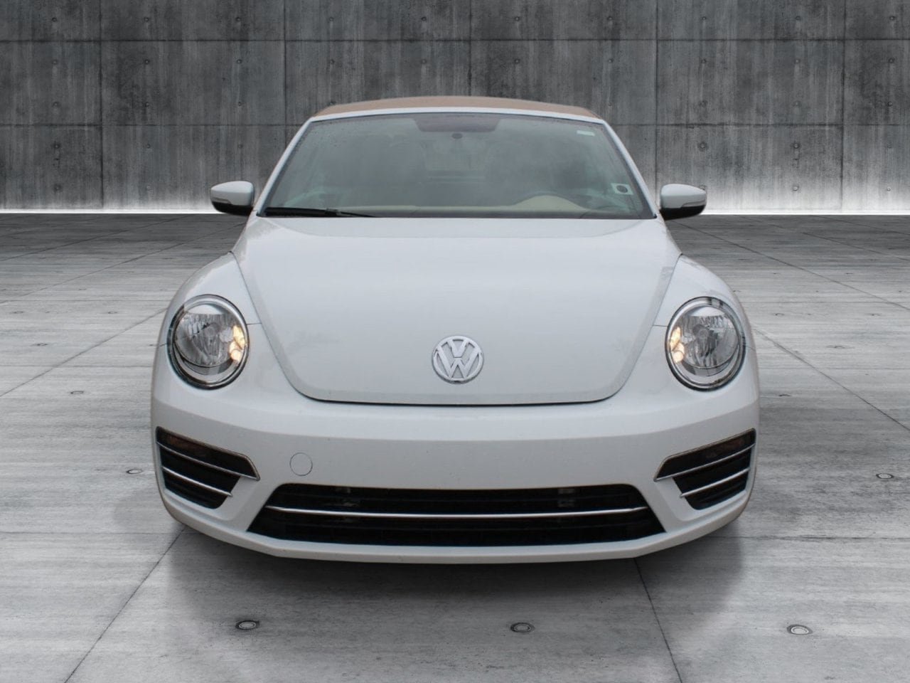 Used 2019 Volkswagen Beetle 2.0T S FWD image 9