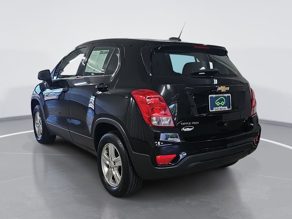 Used 2019 Chevrolet Trax LS w/ LPO, Cargo Package AWD/4WD image 6
