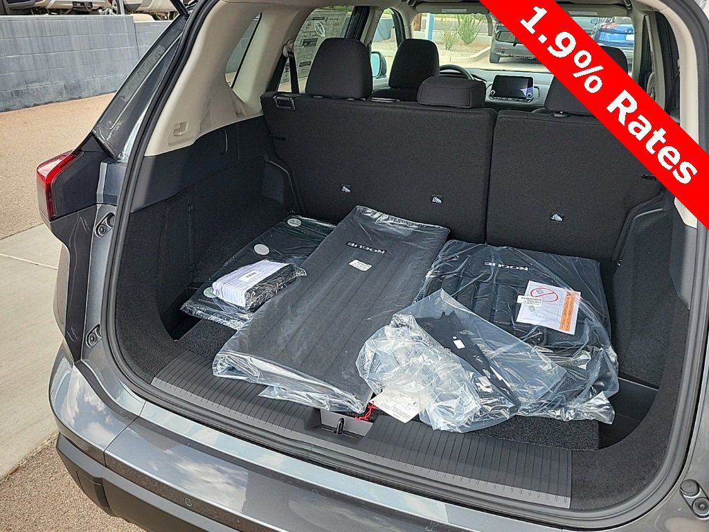 New 2026 Nissan Rogue S image 14