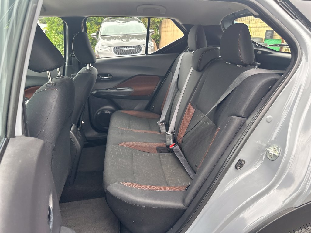 Used 2023 Nissan Kicks SR FWD image 18