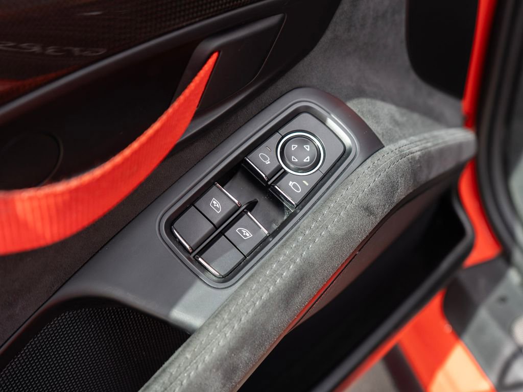 Used 2016 Porsche 911 GT3 RS image 29
