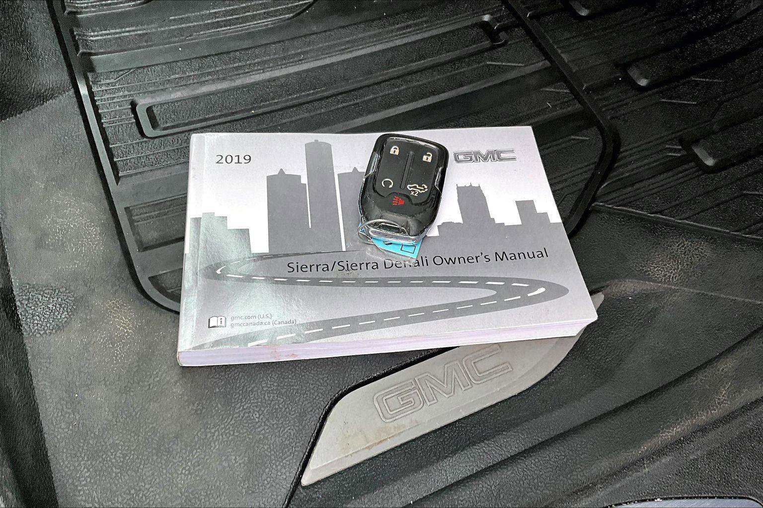 Used 2019 GMC Sierra 1500 SLT w/ SLT Premium Package image 12