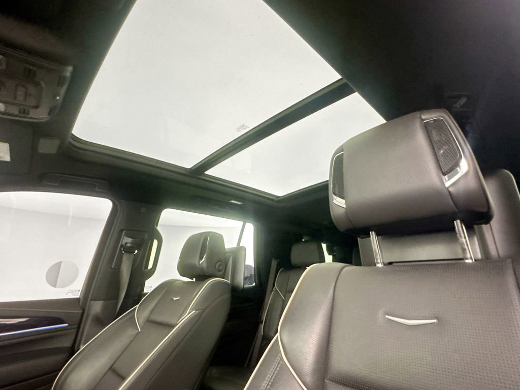 Used 2023 Cadillac Escalade Sport w/ Touring Package image 21
