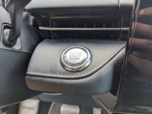 Used 2025 Lincoln Nautilus Reserve w/ Jet Appearance Package image 26