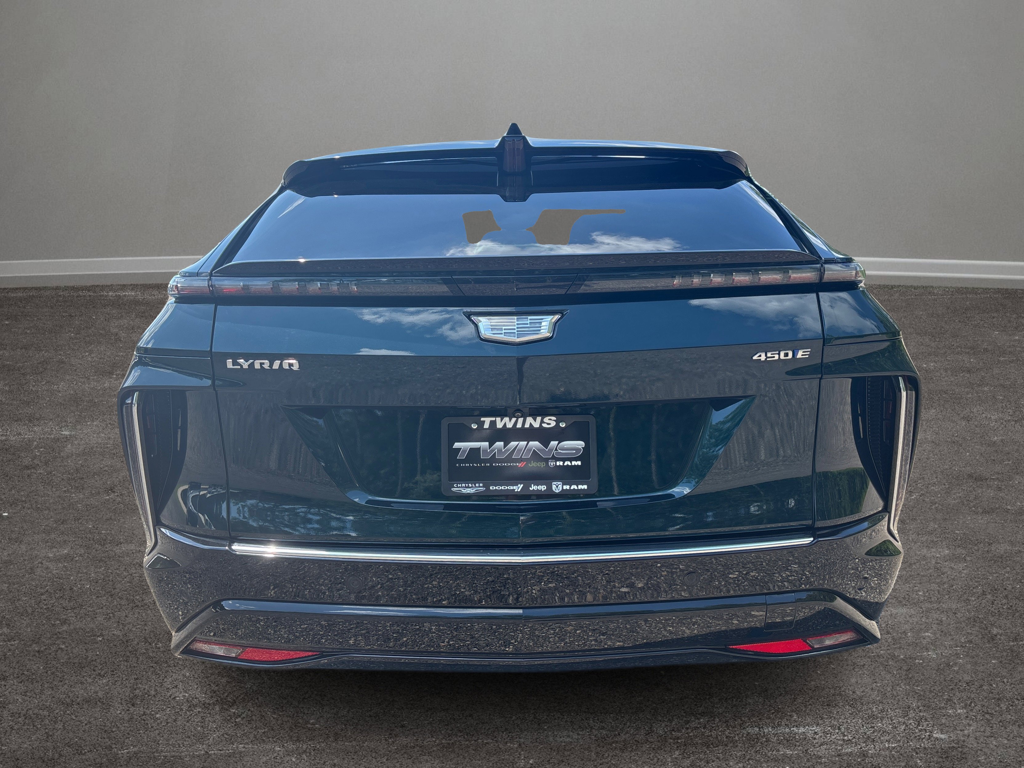 Used 2024 Cadillac Lyriq Luxury image 30