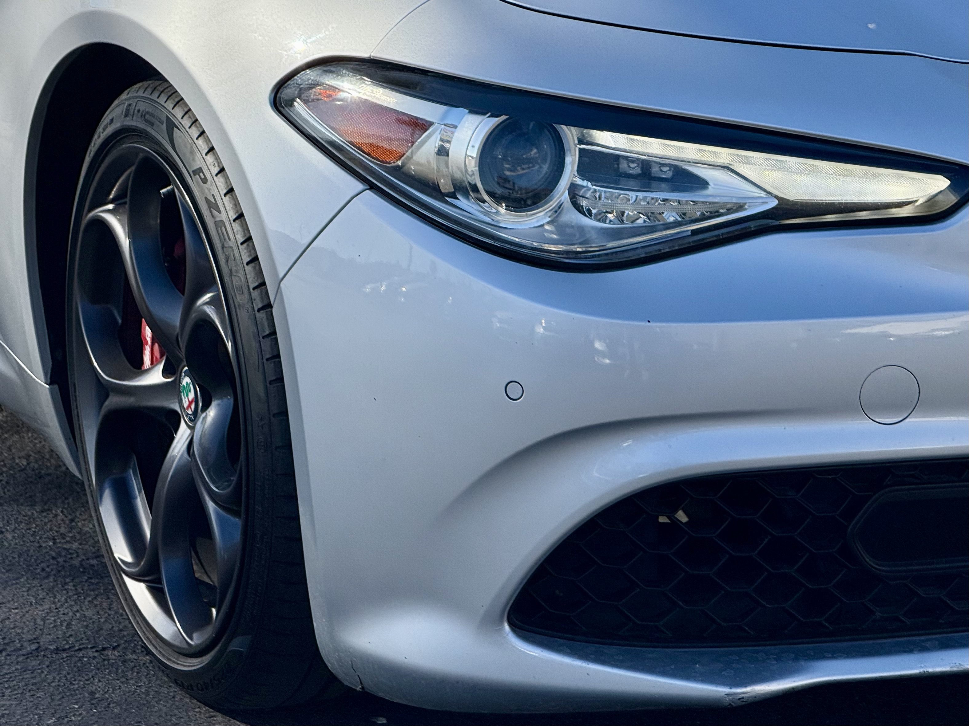 Used 2018 Alfa Romeo Giulia Ti Sport w/ Quick Order Package 22U Sport RWD image 5