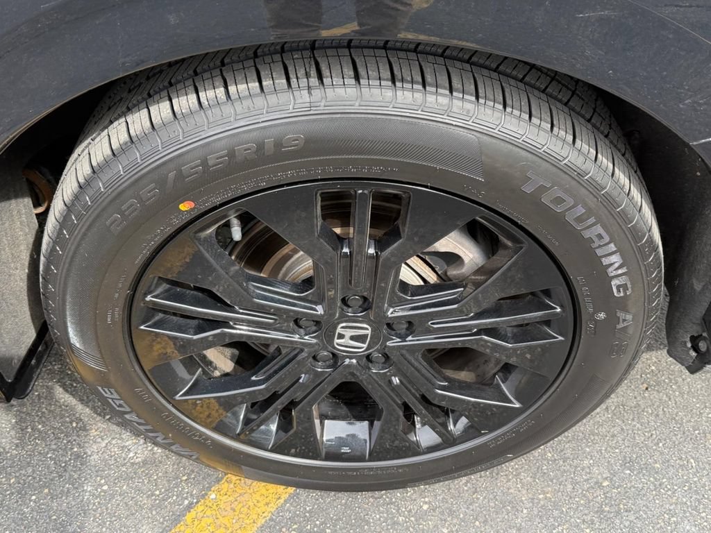 Used 2025 Honda Odyssey Sport-L image 7
