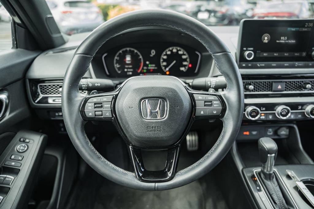 Used 2023 Honda Civic Sport image 28