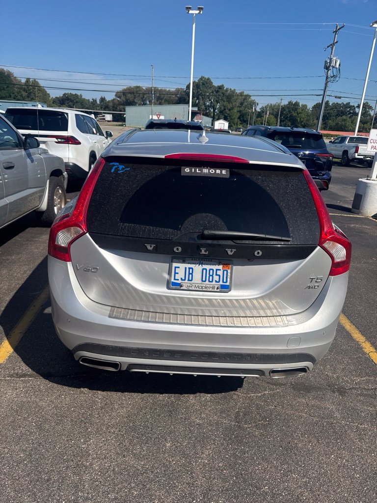 Used 2018 Volvo V60 T5 Cross Country w/ Convenience Package AWD/4WD image 1