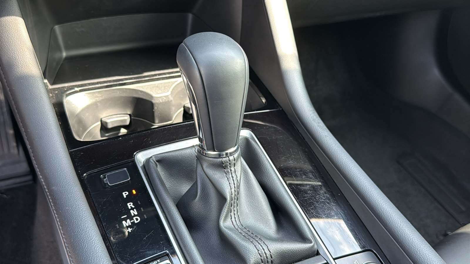 Certified 2025 MAZDA MAZDA3 s Sport FWD image 17