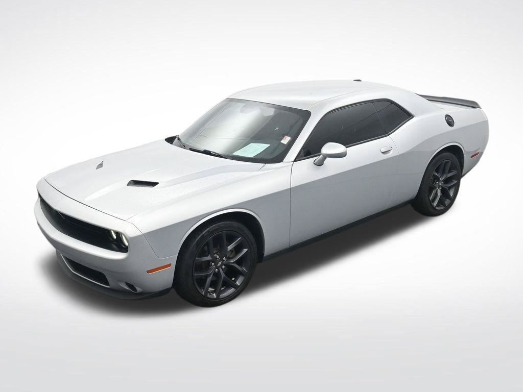 Used 2020 Dodge Challenger SXT w/ Blacktop Package RWD image 18