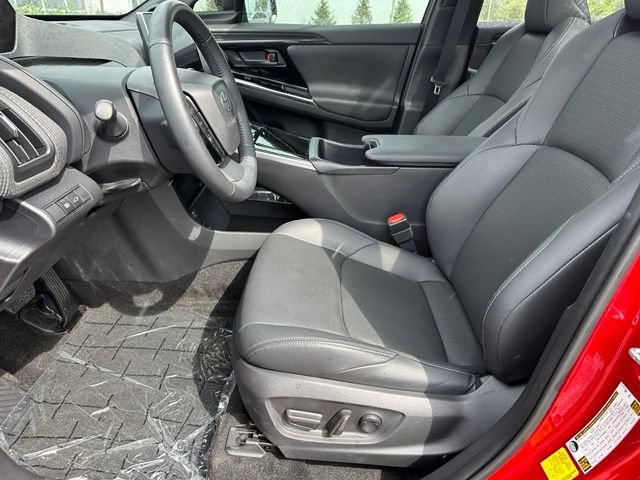 Used 2023 Toyota bZ4X AWD w/ Weather Package image 21