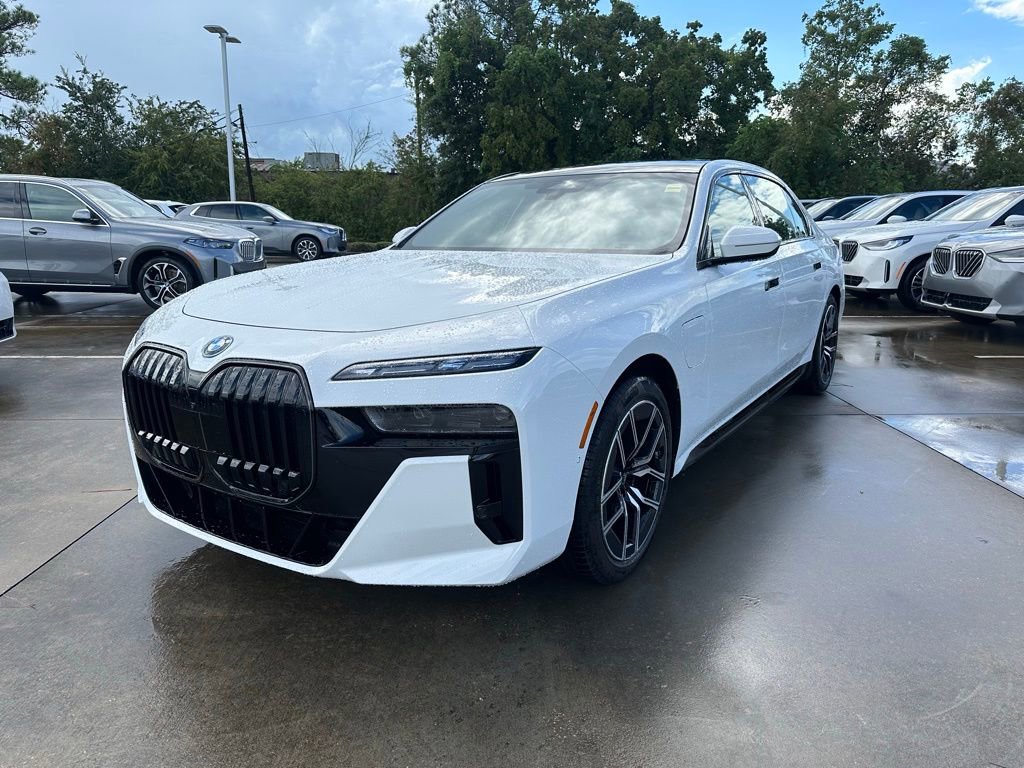 New 2026 BMW 750e xDrive w/ Executive Package