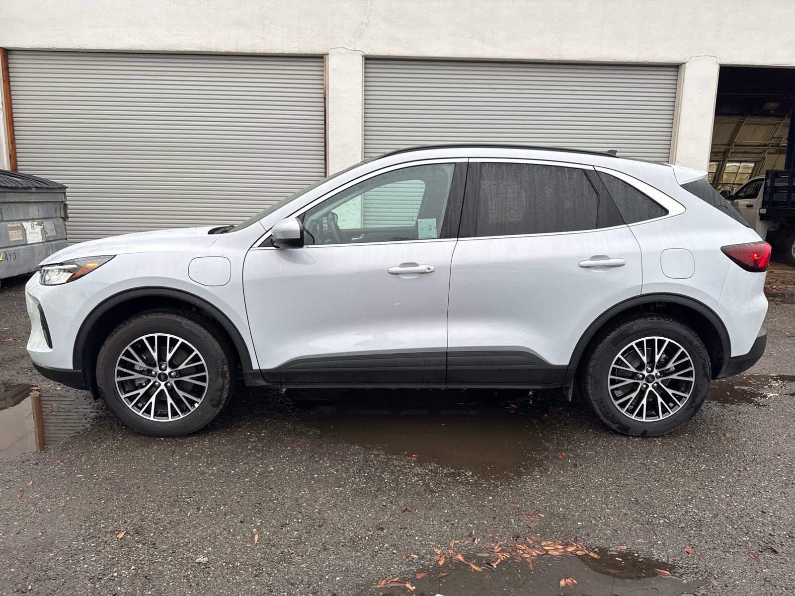 Used 2025 Ford Escape SE video 2