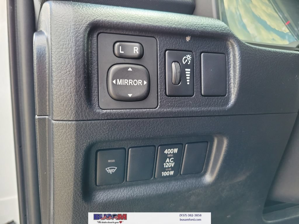 Used 2019 Toyota 4Runner SR5 AWD/4WD image 19