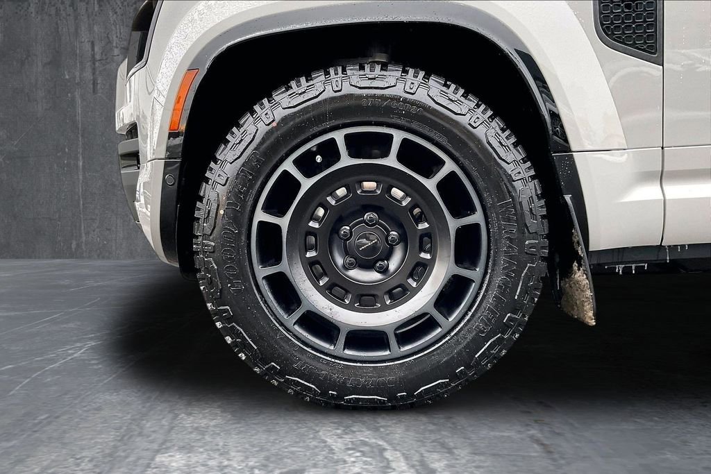 New 2026 Land Rover Defender 110 image 13