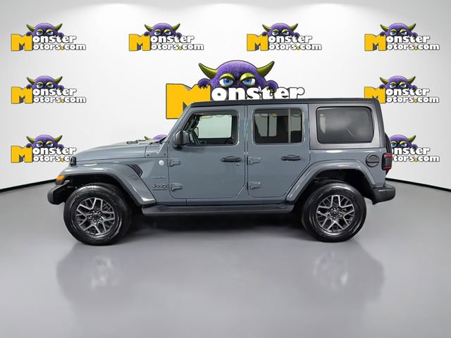 Used 2024 Jeep Wrangler Unlimited Sahara w/ Technology Group AWD/4WD image 8
